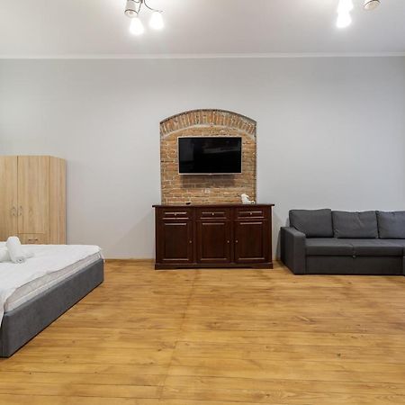 Apartment On Stavropihiiska Street 3 Львов Экстерьер фото