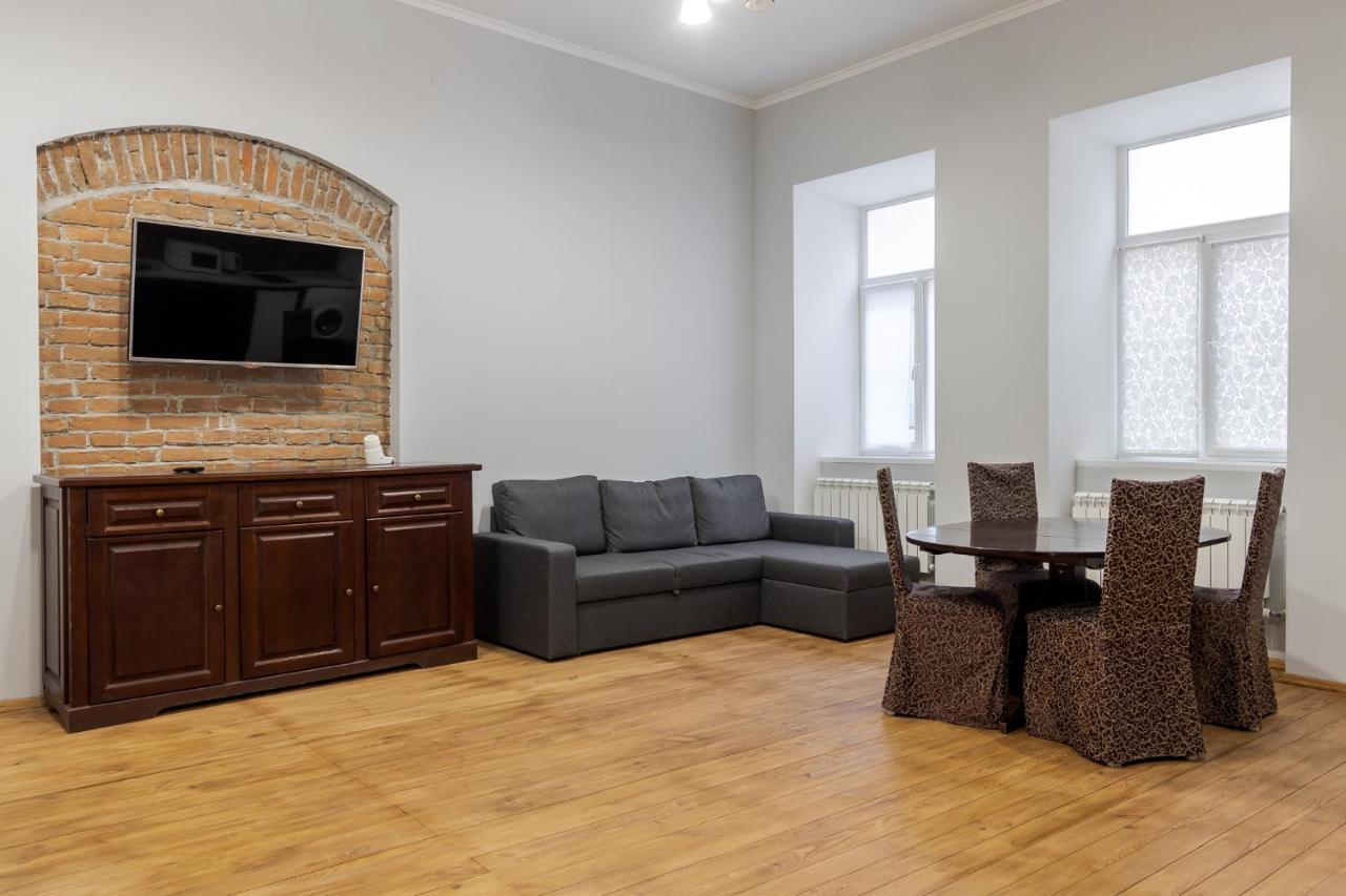 Apartment On Stavropihiiska Street 3 Львов Экстерьер фото
