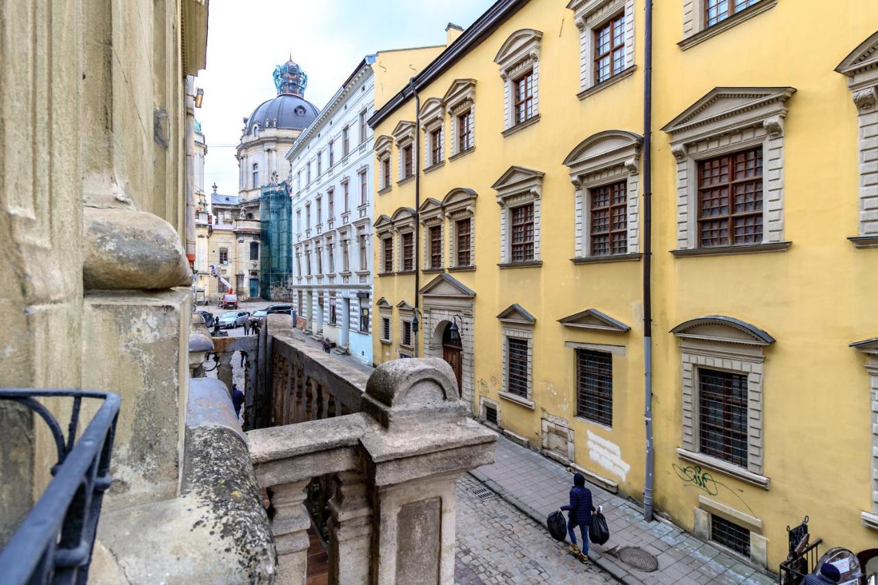 Apartment On Stavropihiiska Street 3 Львов Экстерьер фото