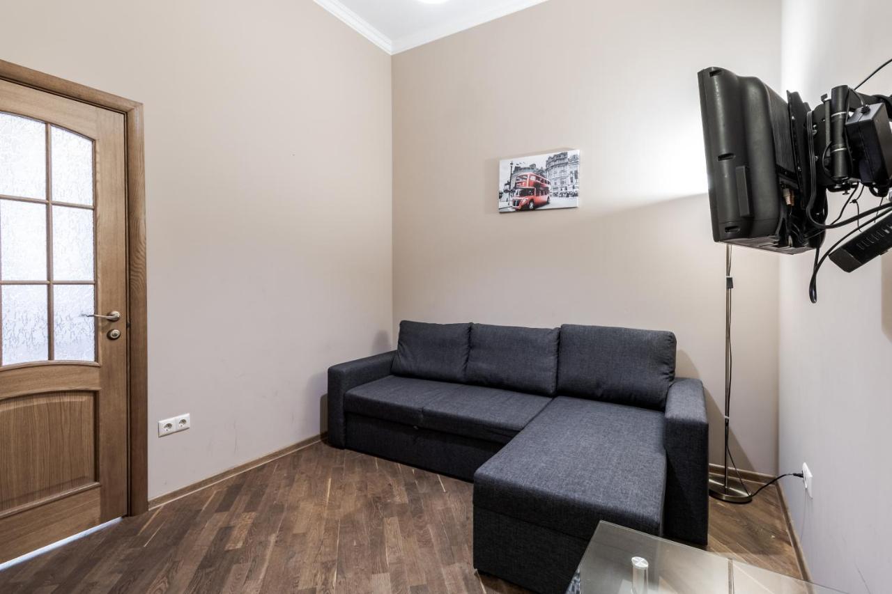 Apartment On Stavropihiiska Street 3 Львов Экстерьер фото